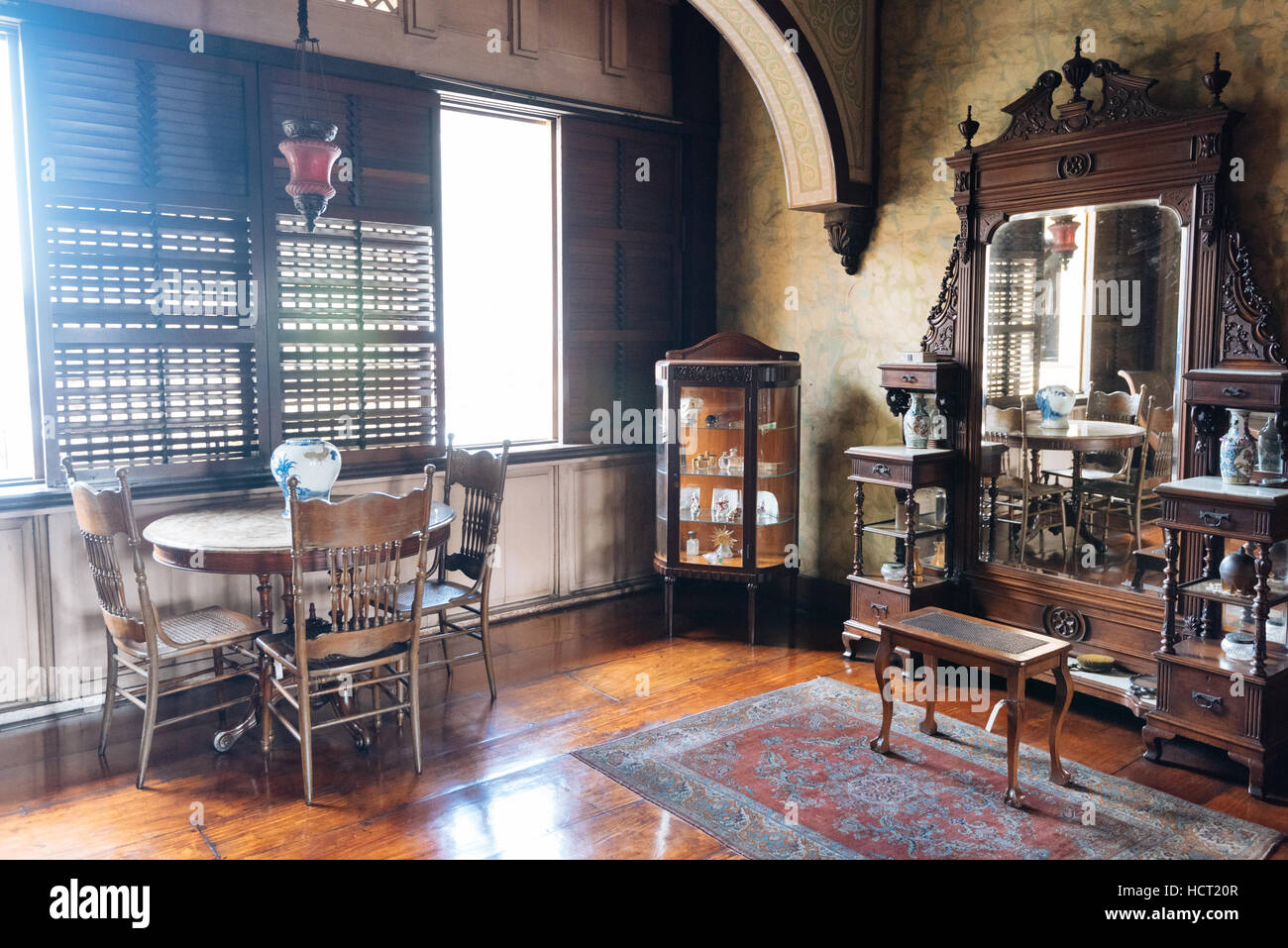 Explore the World - Museum Tours in Manila